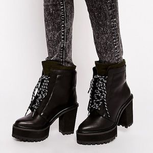 Shelly’s London Celee lace up platform boot